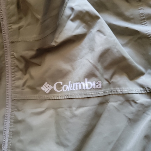 Girls Columbia rain jacket - Picture 2 of 4